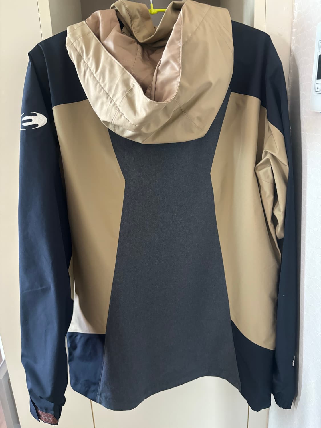 아이더 바람막이 상품이미지2