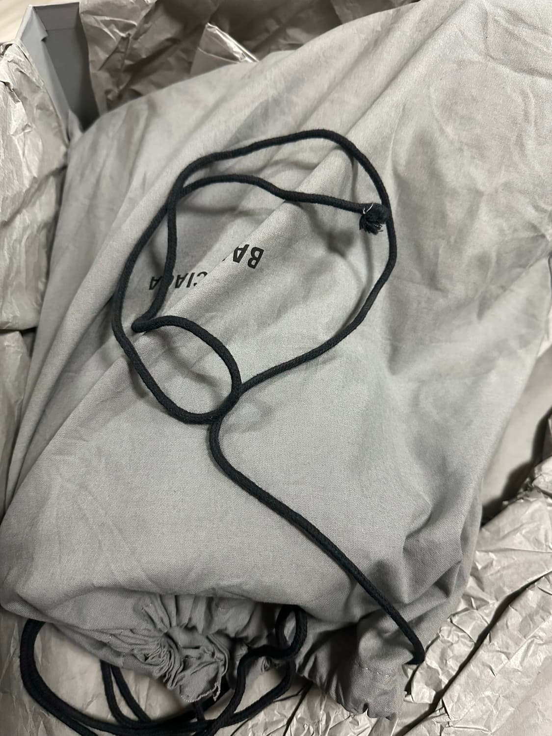 45) 발렌시아가 스테로이드 부츠 판매합니다 상품이미지8