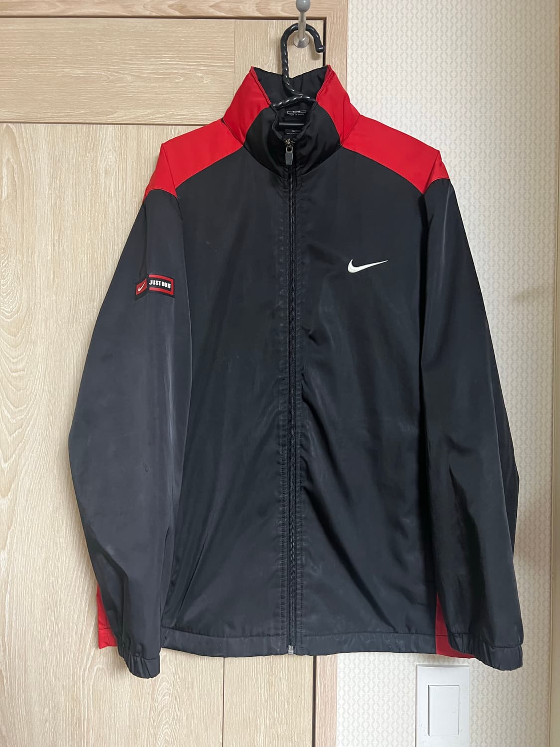 00s 나이키 올드스쿨 레드 블랙 바람막이 상품이미지1