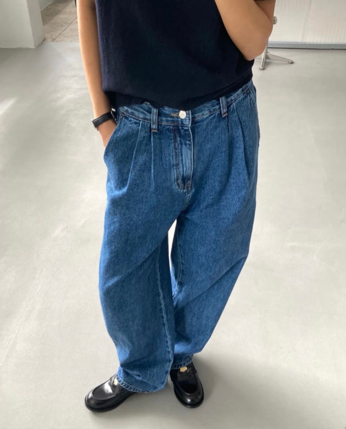 여성 로맨티사이즈 다트핀턱데님 중청m 상품이미지3