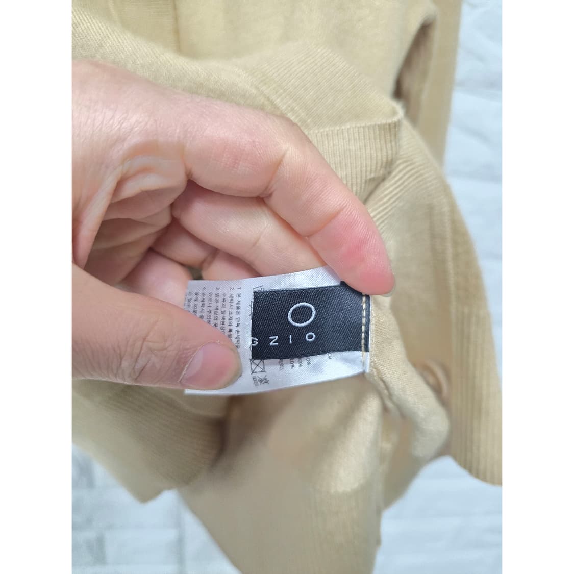 택포_ 23s 지오송지오 베이지색 가디건 M 상품이미지2