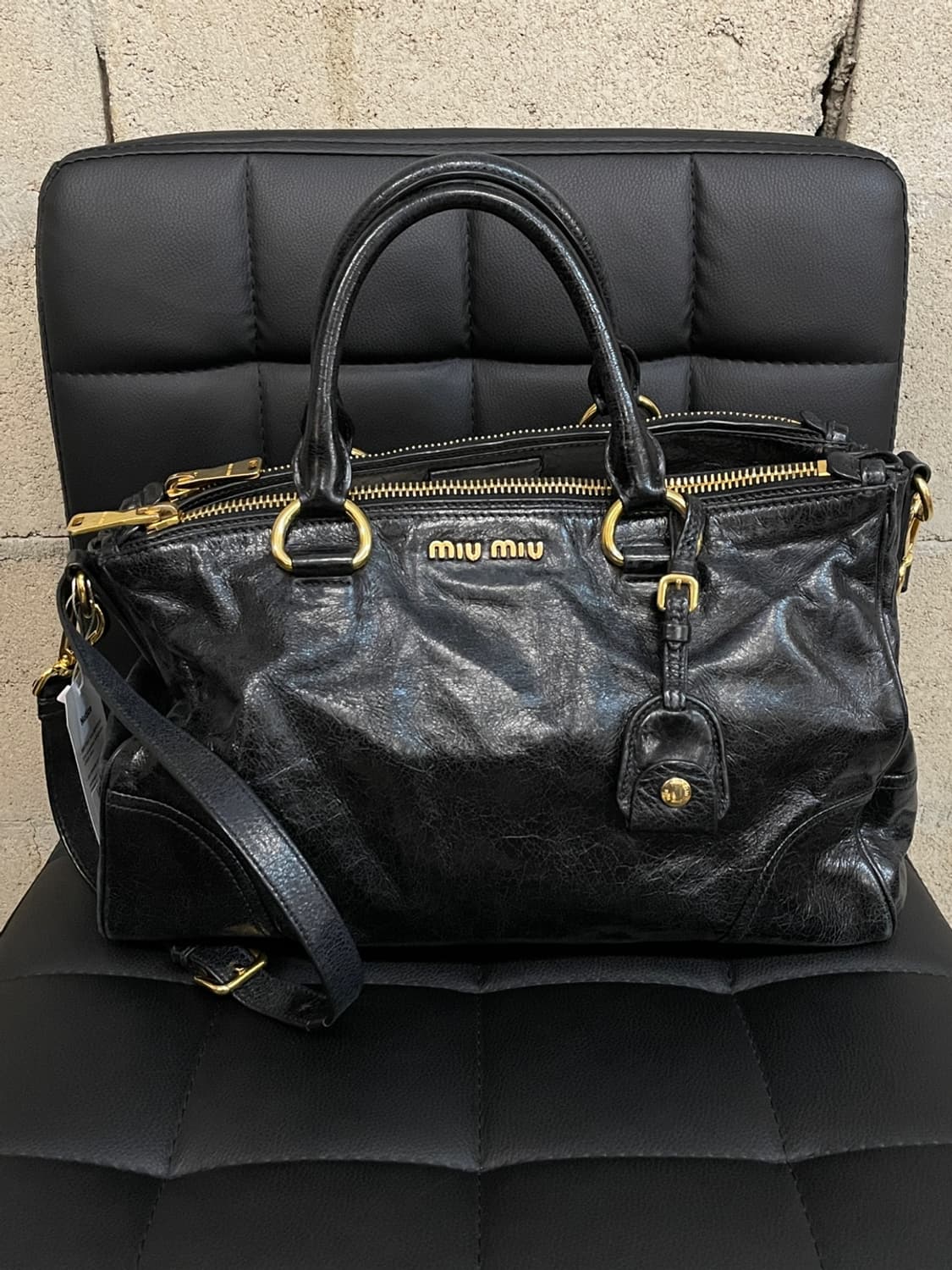 미우미우 비텔로 샤인 숄더 백 상품이미지2