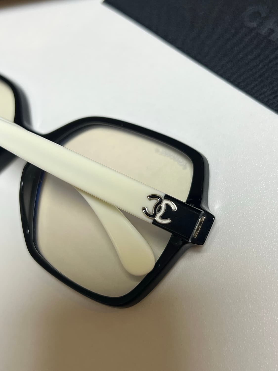 샤넬 스퀘어 안경 상품이미지4