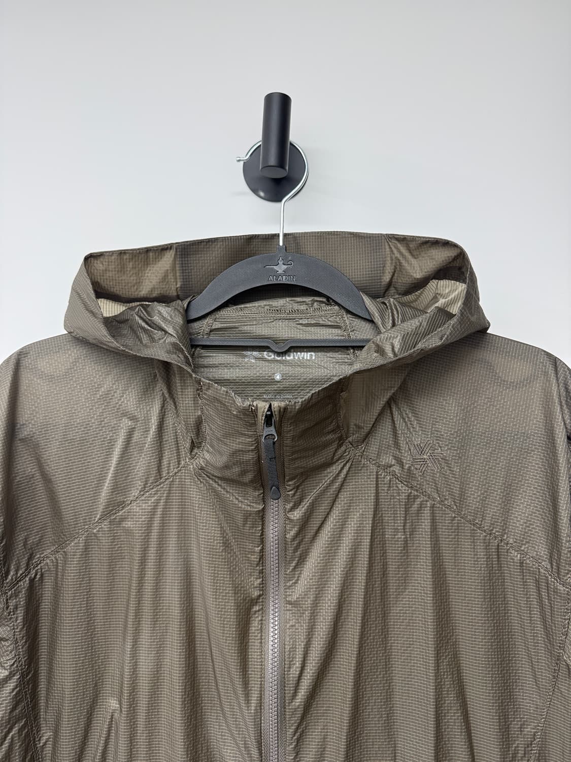 골드윈 에어리 쉘 패커블 윈드 자켓 카키4사이즈 상품이미지2