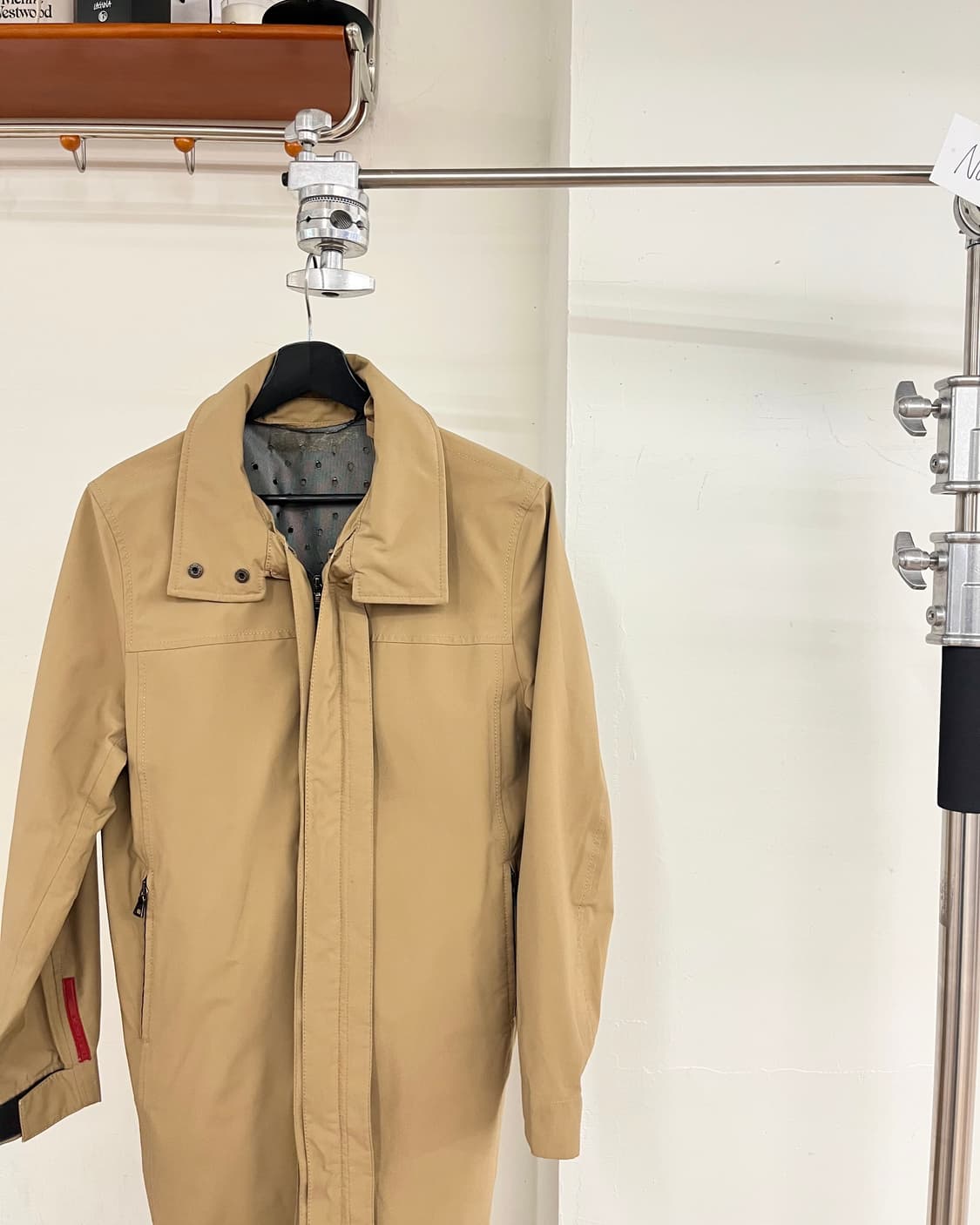 프라다 카멜 테크니컬 트렌치 코트 상품이미지4