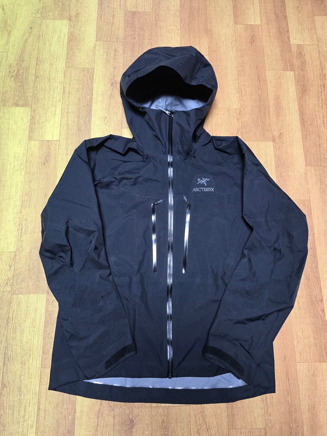 아크테릭스 알파 sv 블랙 상품이미지1