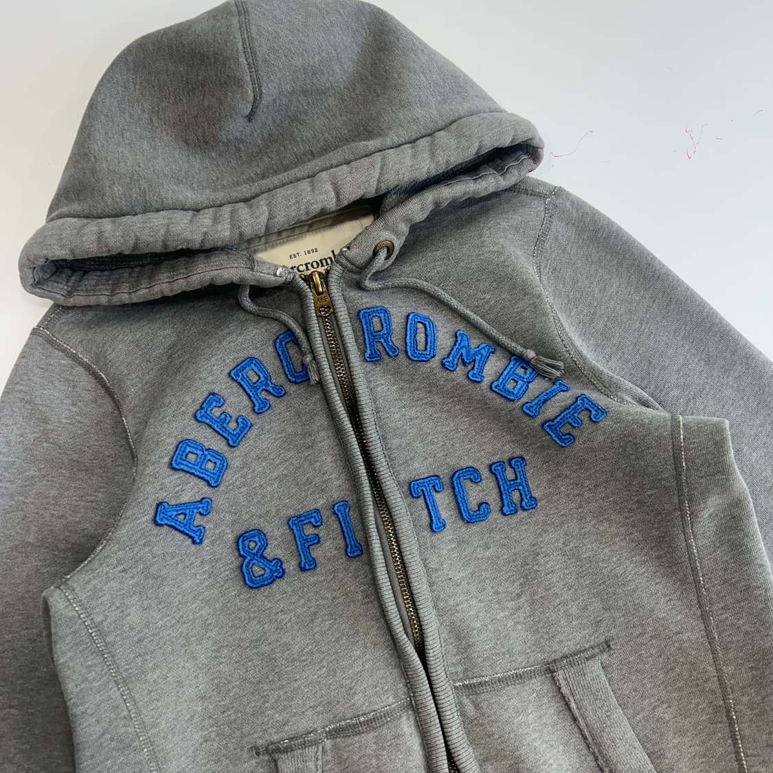 Abercrombie 아베크롬비 스펠아웃로고 그레이 후드집업 상품이미지4