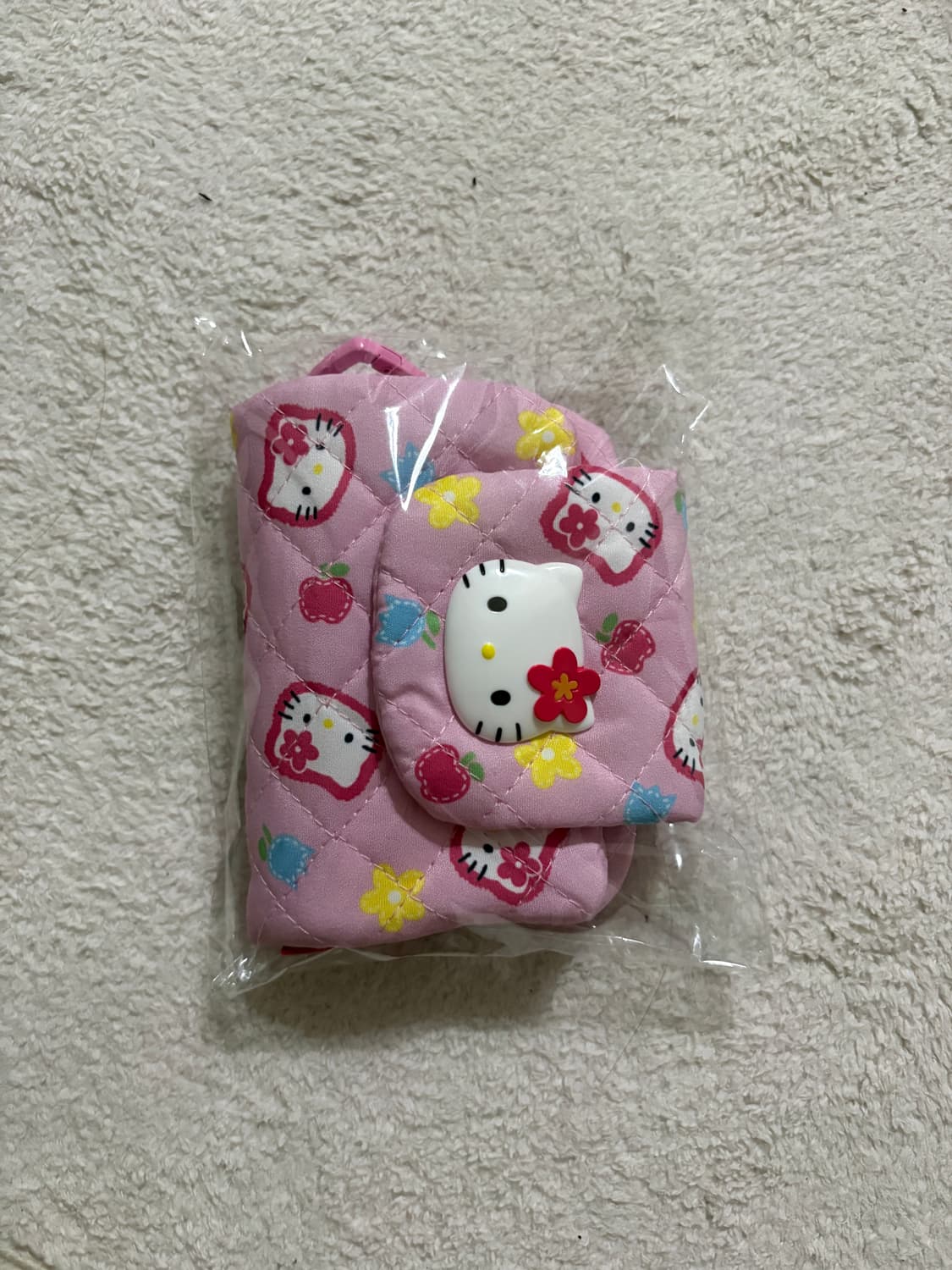 산리오 모두의퀼트 헬로키티 지갑 상품이미지1