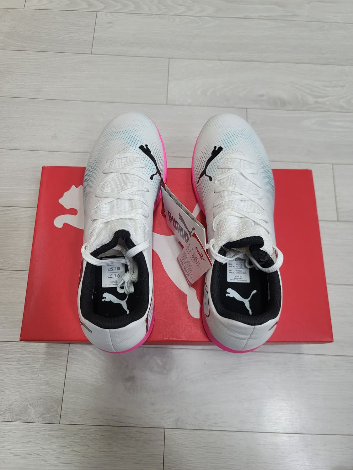 (250)푸마 풋살화 퓨처 7 플레이 TT[대전 직거래도 가능] 상품이미지7