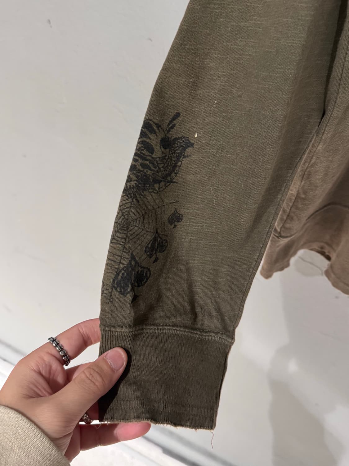 Beams 빔즈 디스트레스드 레터링 롱슬리브  상품이미지6