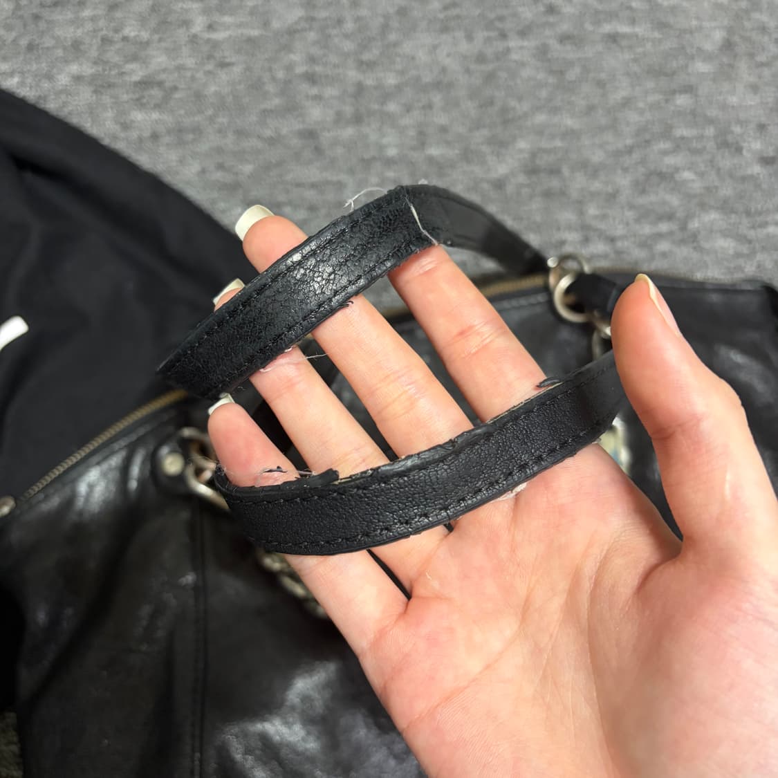 {Diesel} chain leather bag 상품이미지3