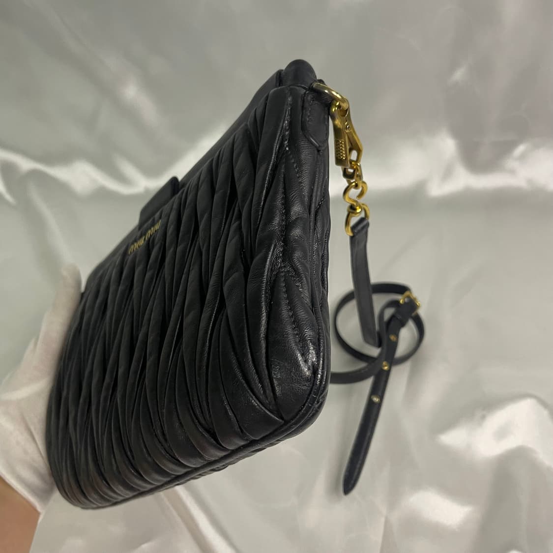 미우미우 마테라쎄 블랙 숄더백 크로스백 클러치백 단품  상품이미지8