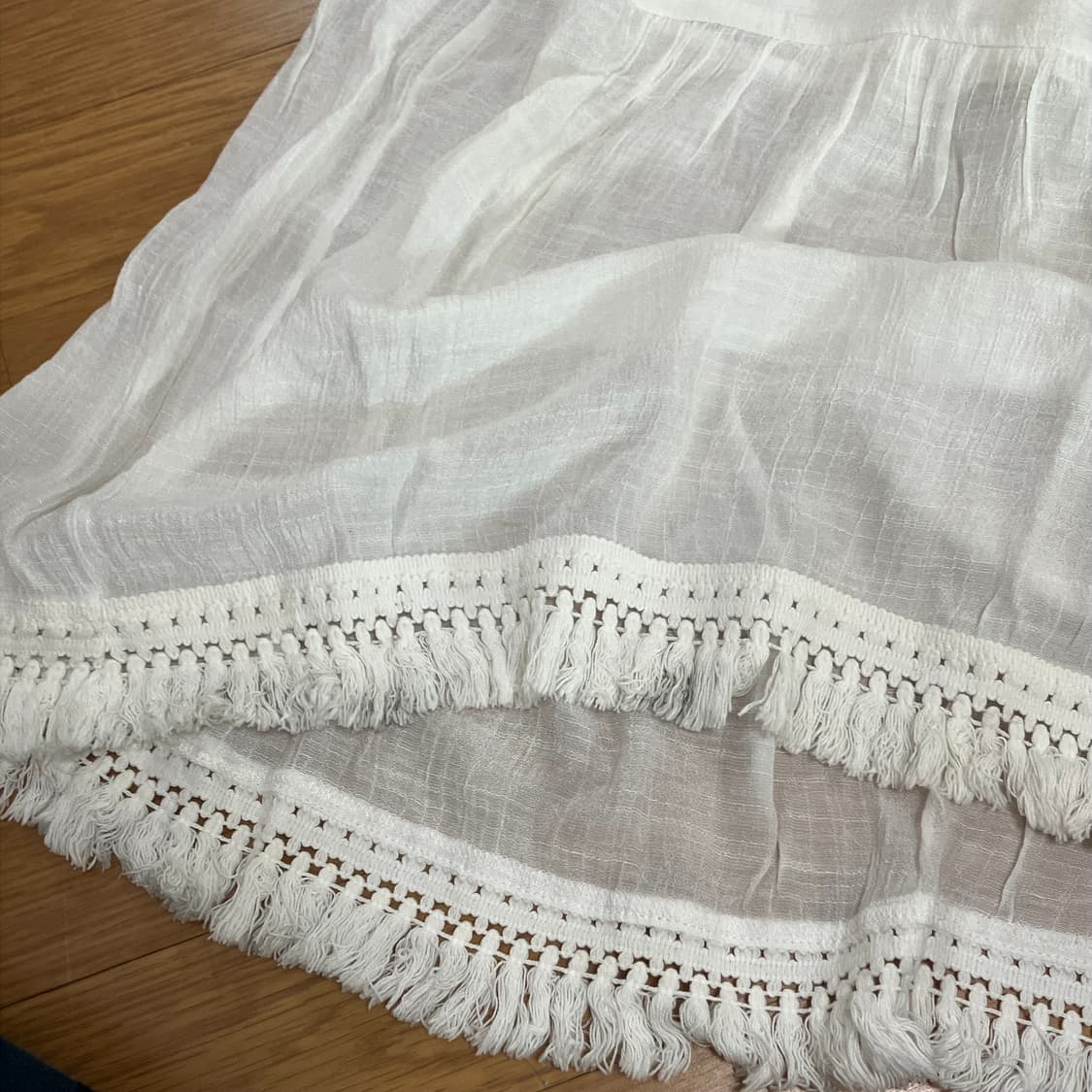 모리 화이트 테슬 롱스커트 상품이미지6