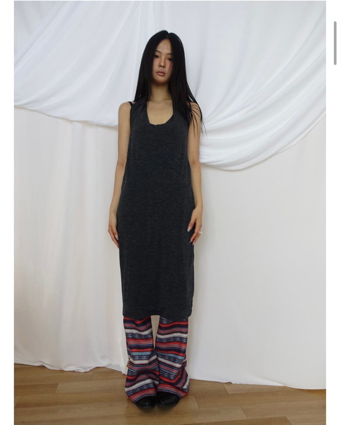 더에펠 엔튼 무지 홀터넥 롱원피스 다크그레이 상품이미지1