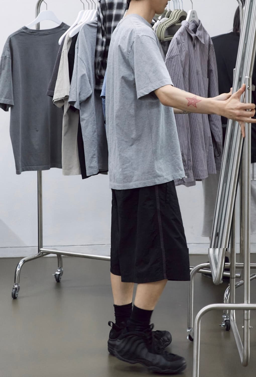 [2] 폴리테루 휴먼인덱스 인덱스 나일론 1/2 트랙팬츠 블랙 퍼플 상품이미지5