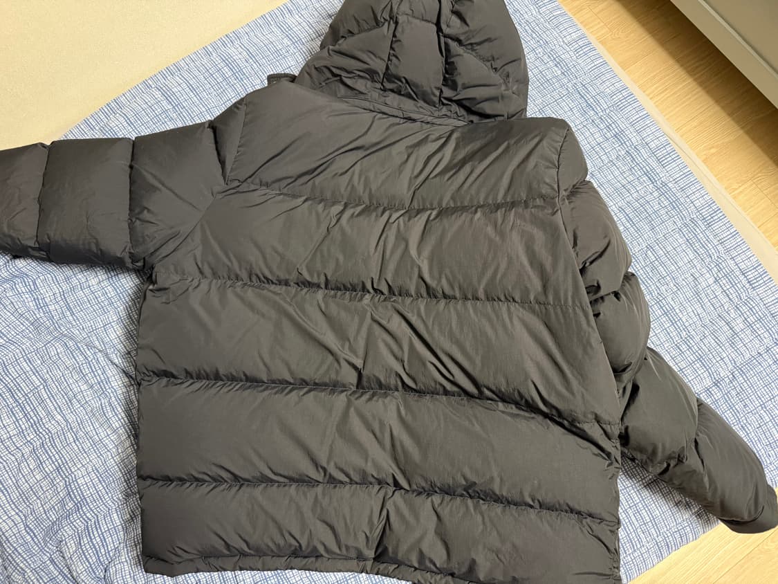 메종키츠네 패딩 l 사이즈 팝니다 상품이미지9