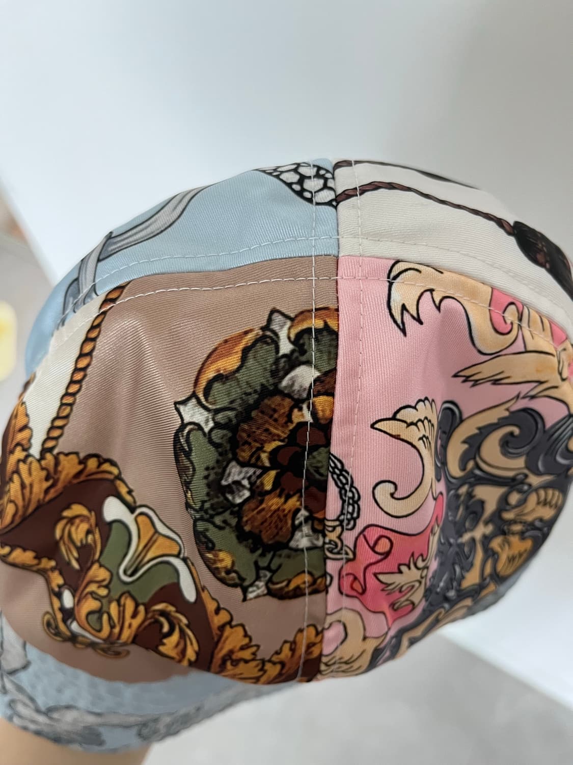 꼼데가르송 실크 패치패턴 버킷 햇 상품이미지4