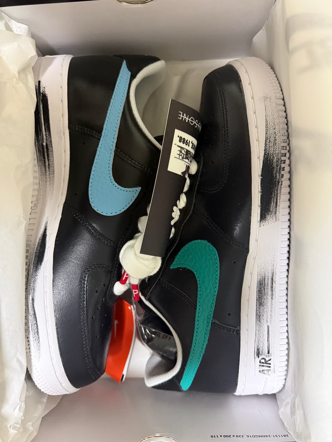 나이키 x 피스마이너스원 에어포스 1 파라노이즈 3.0 265 상품이미지1