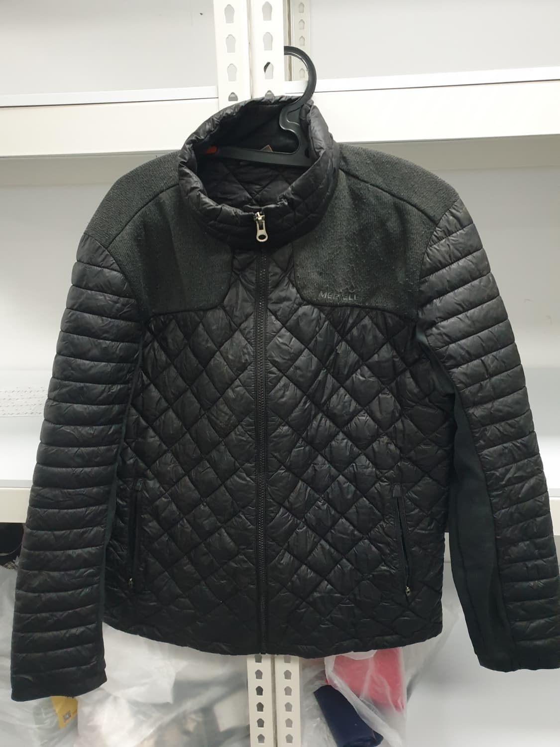 머렐 정품 오리털경량패딩 실100사이즈 팝니다 상품이미지3