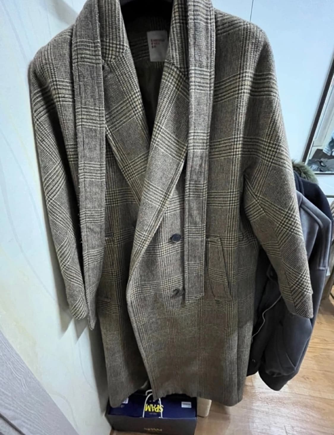 에잇세컨즈 8seconds 여성 벨티드 헤링본 체크 롱코트 상품이미지7