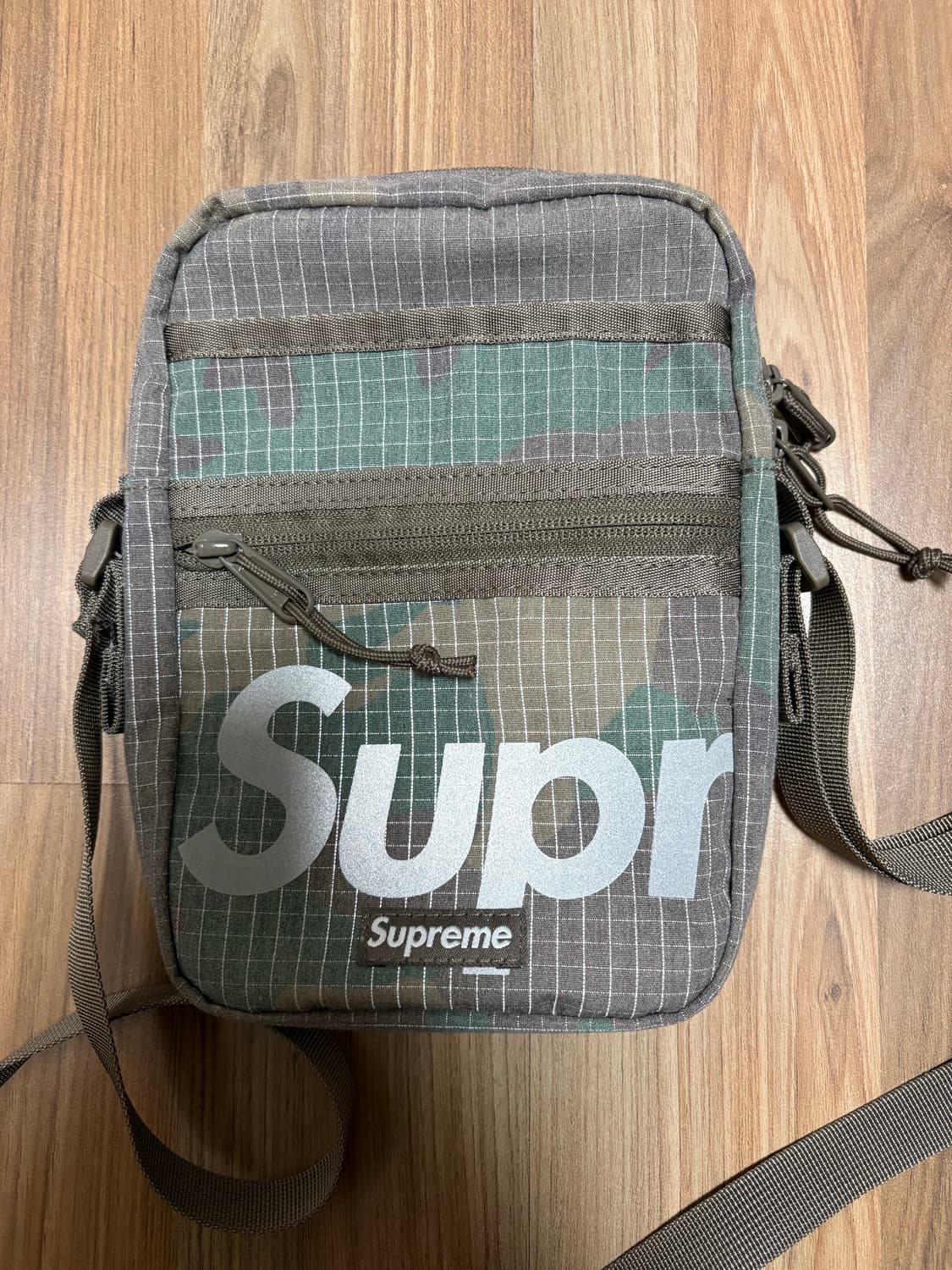 슈프림 숄더백 우드랜드 카모 - 24SS 상품이미지1