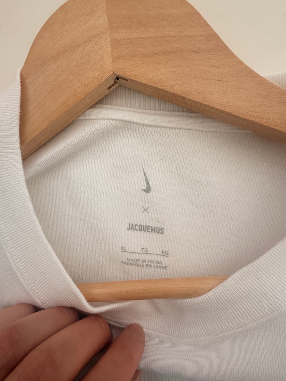 나이키 X 자크뮈스 (NIKE X JACQUEMUS) 숏슬리브 TS  상품이미지4