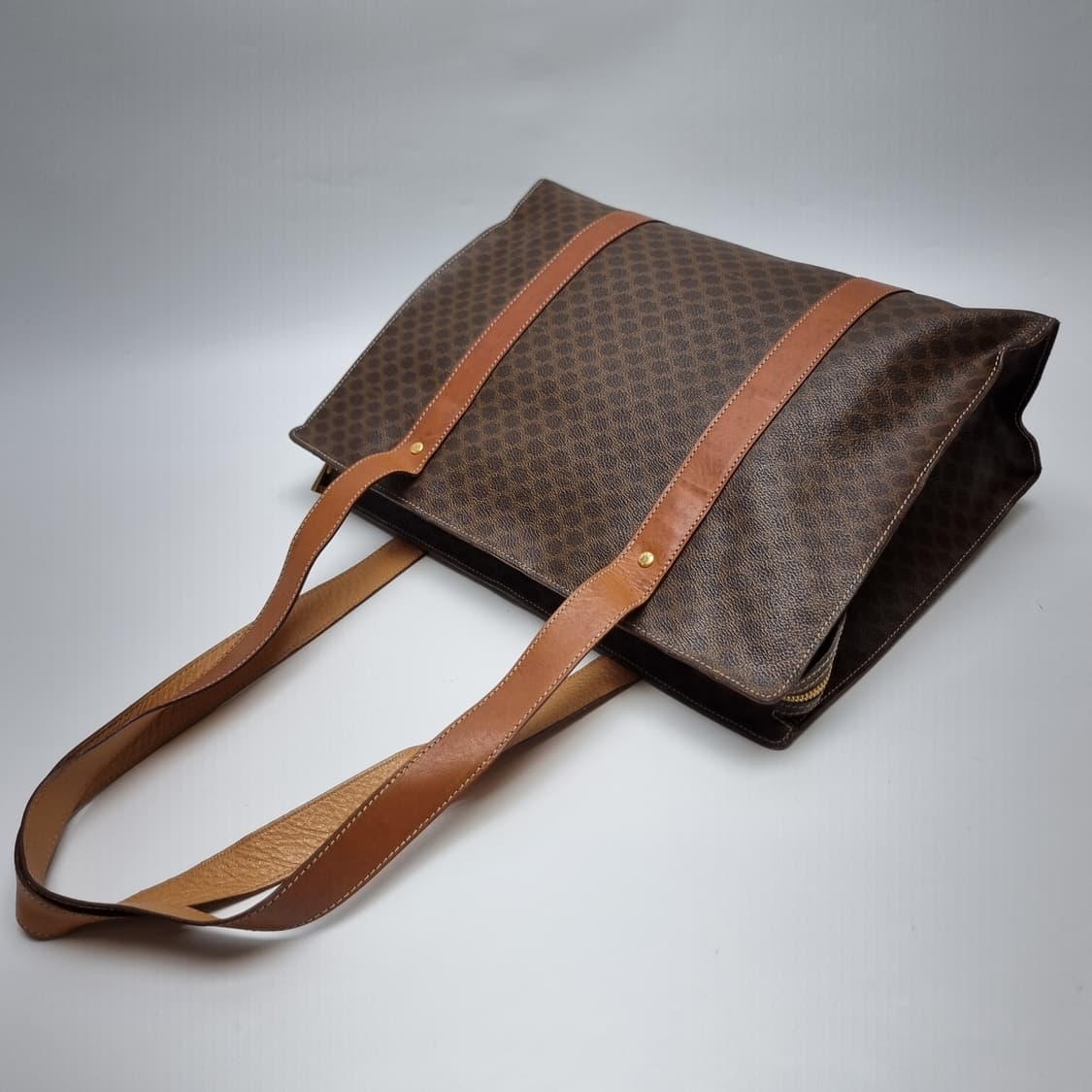 셀린느 마카담 쇼퍼백 숄더백 남녀공용 (상급, 주우재백) 상품이미지6