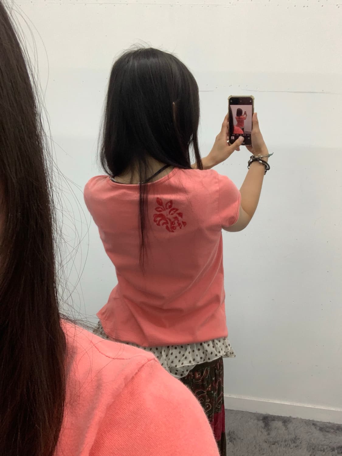 브라운 도트 레이어드 슬리브리스 상품이미지3