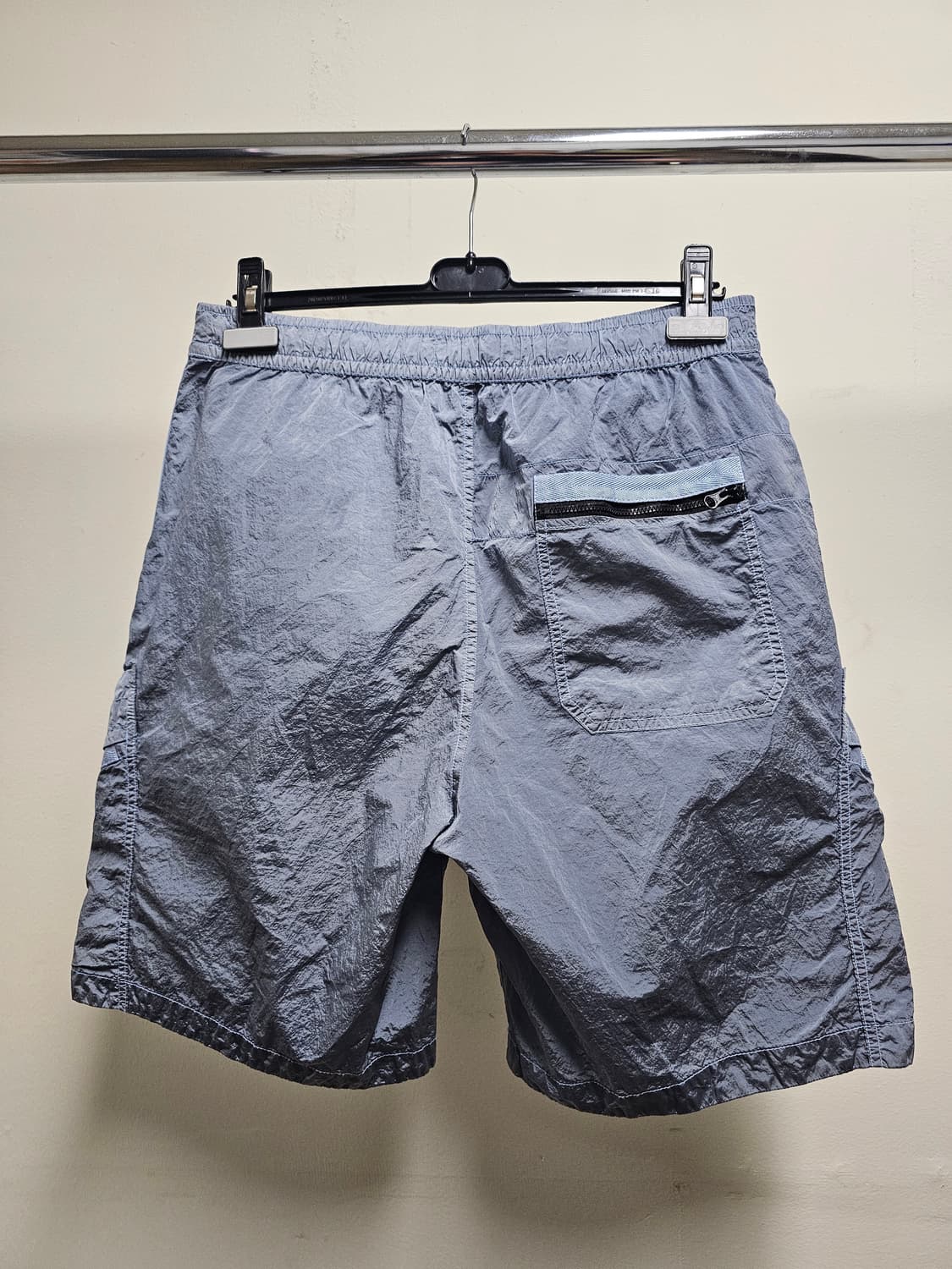 스톤아일랜드 나일론 메탈 반바지 상품이미지2