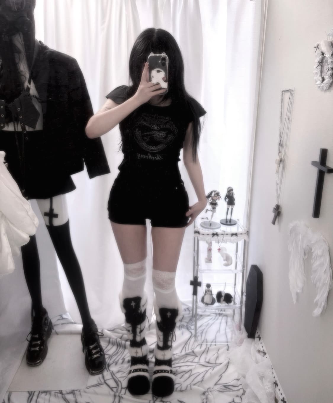 버버리 프릴 날개소매 실버 반팔티 상품이미지3