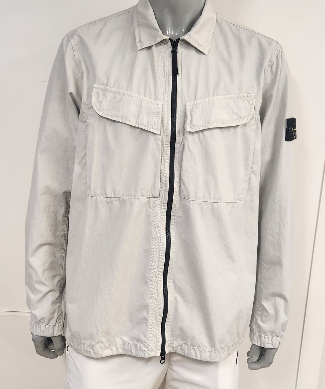 스톤아일랜드 새상품 올드이펙트 오버셔츠 22FW 라이트 그레이 XL 상품이미지4