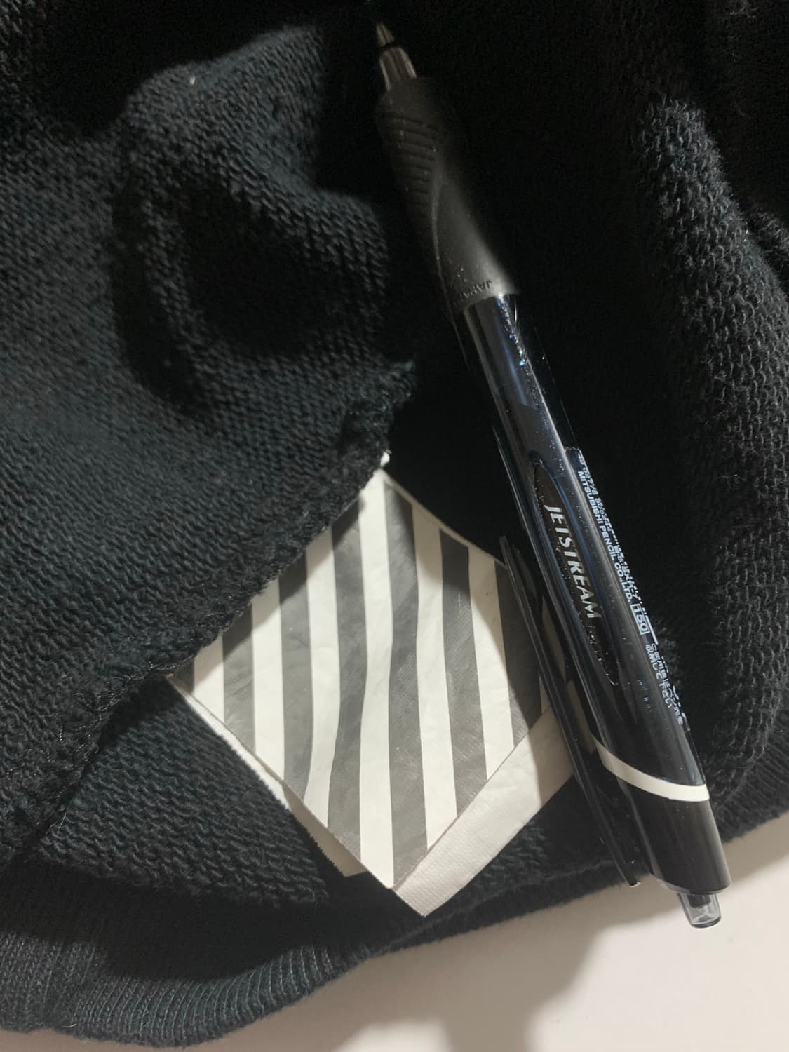 오프화이트 블랙 맨투맨 상품이미지7