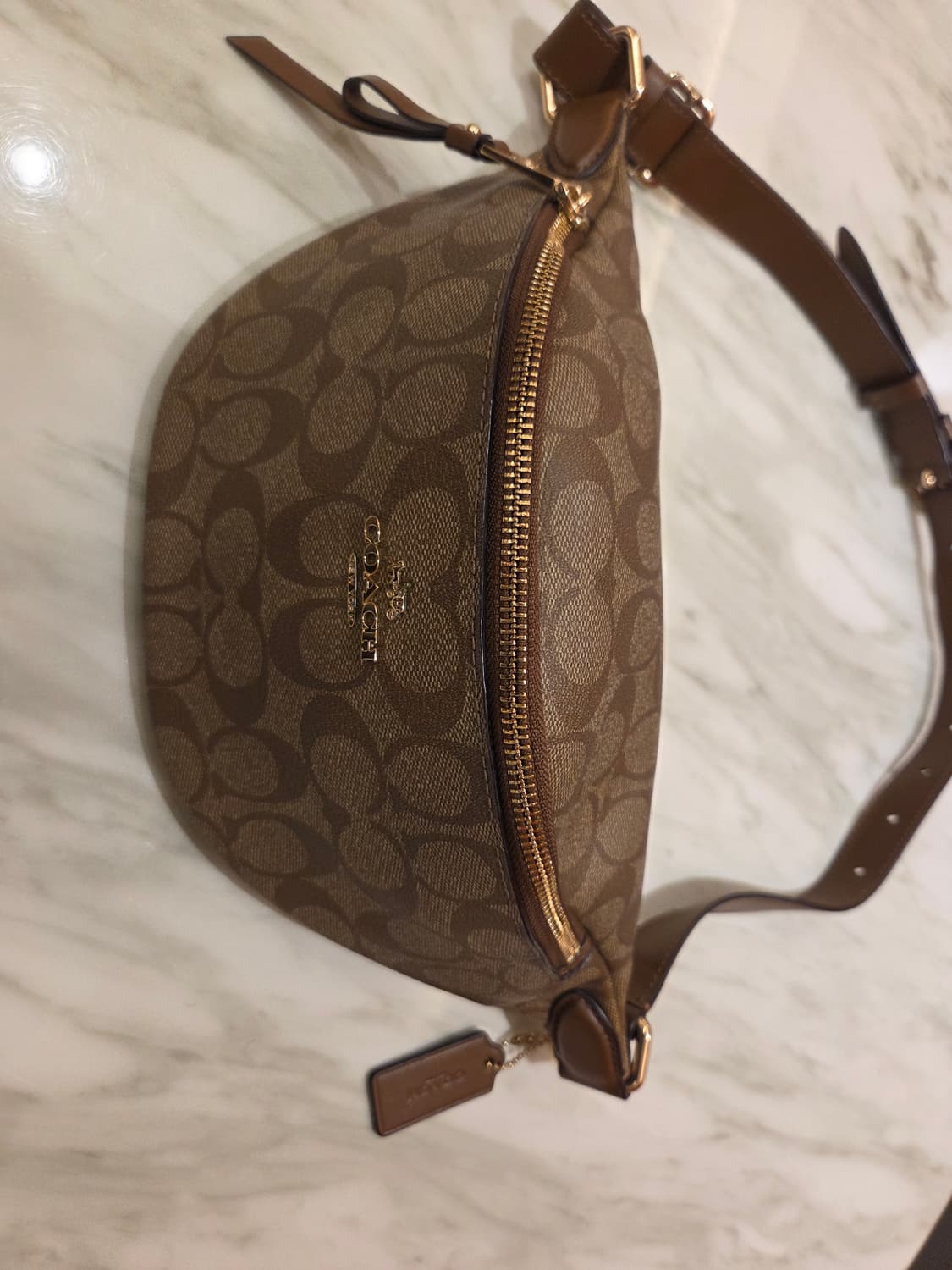 코치가죽힙색 상품이미지1