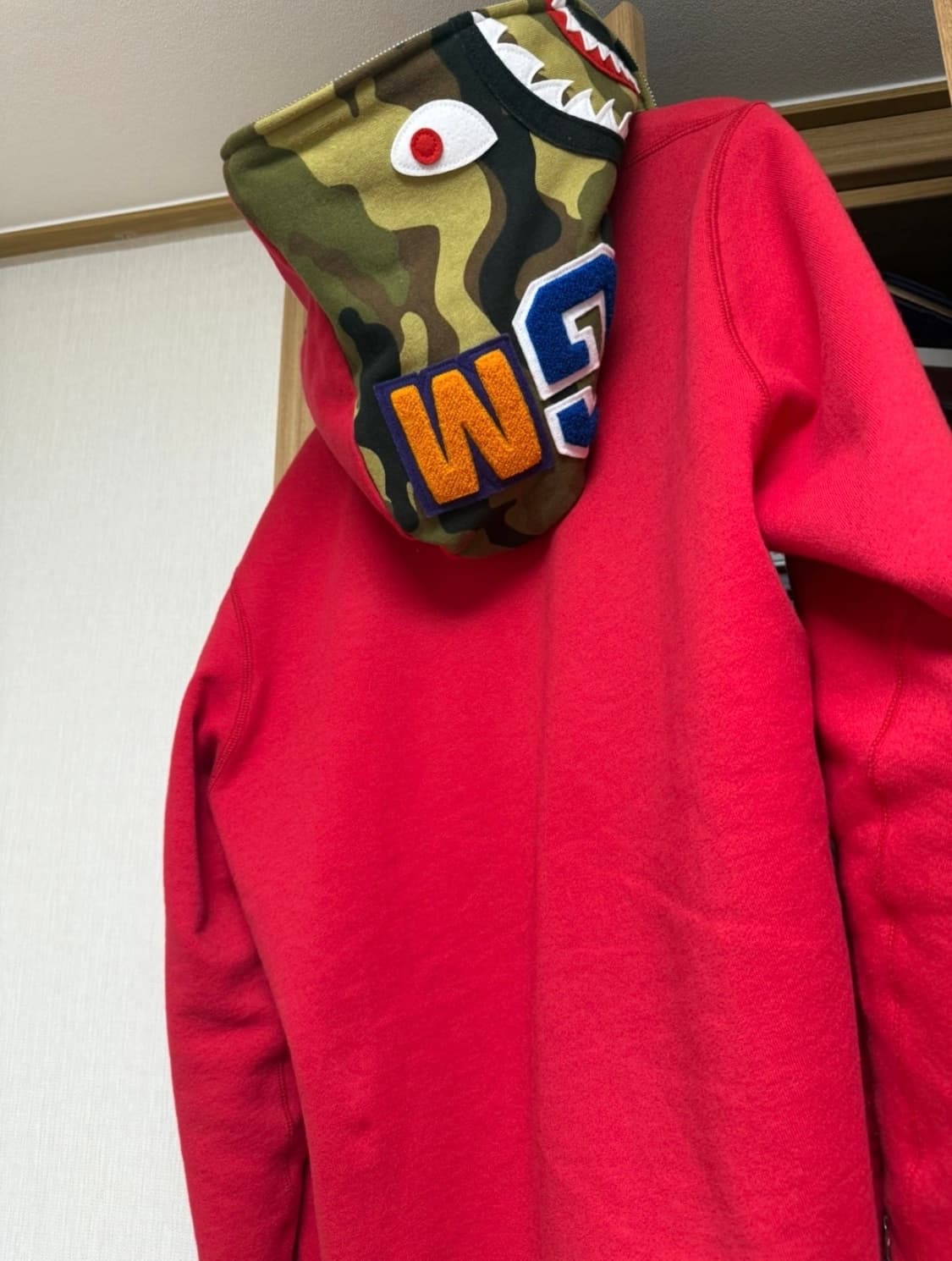 베이프 샤크 풀 집 후드 상품이미지1