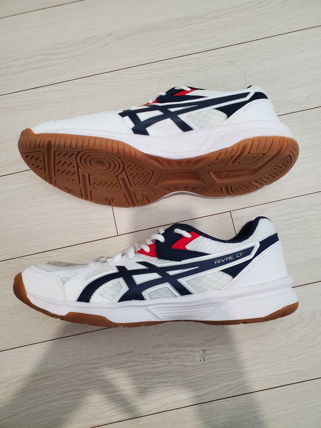 새상품급)아식스 운동화 CF 112433201-102 배구 배드민턴 탁구 상품이미지6