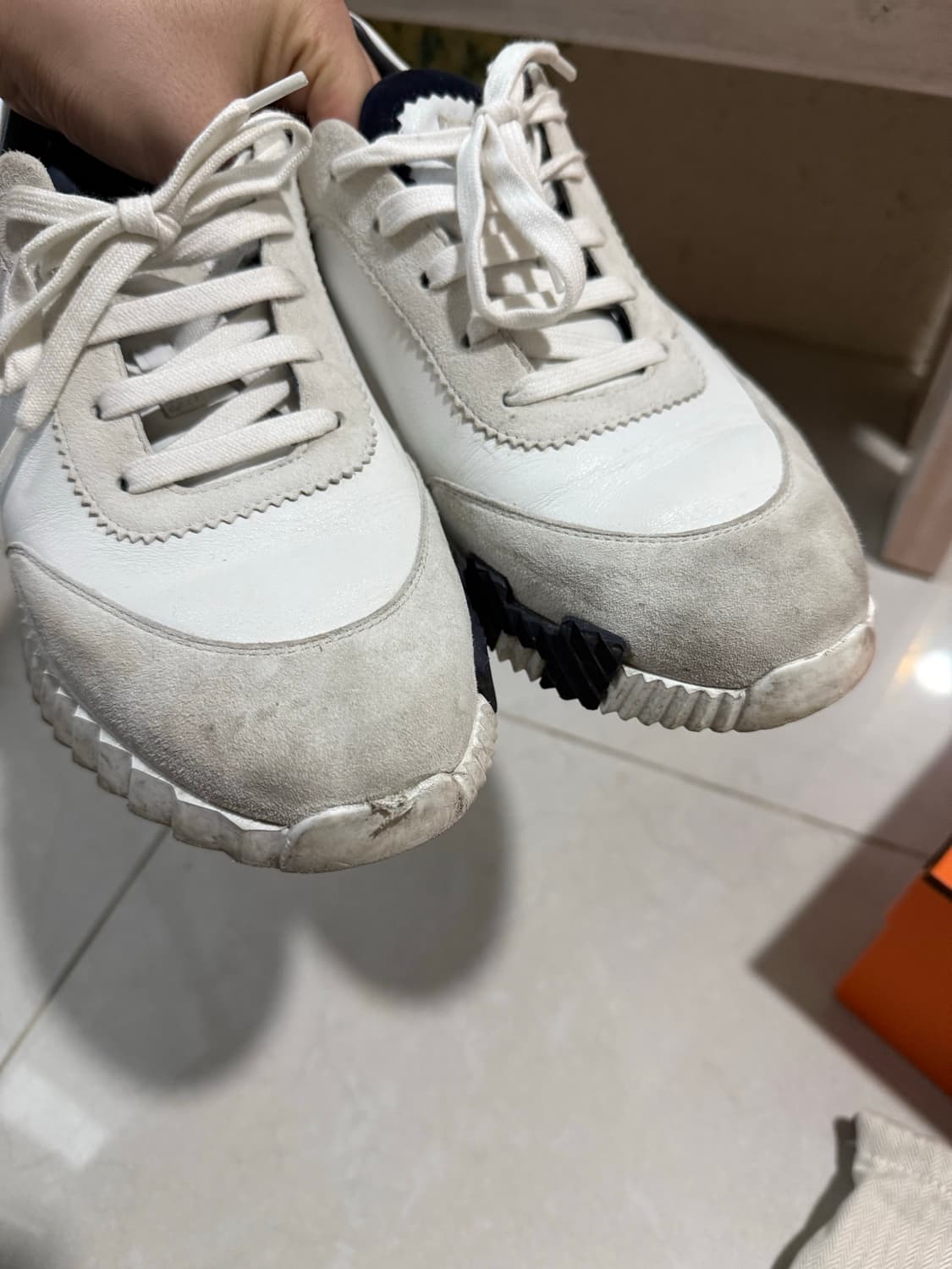 크림판 풀박스 에르메스 바운싱 스니커즈 42사이즈 상품이미지8