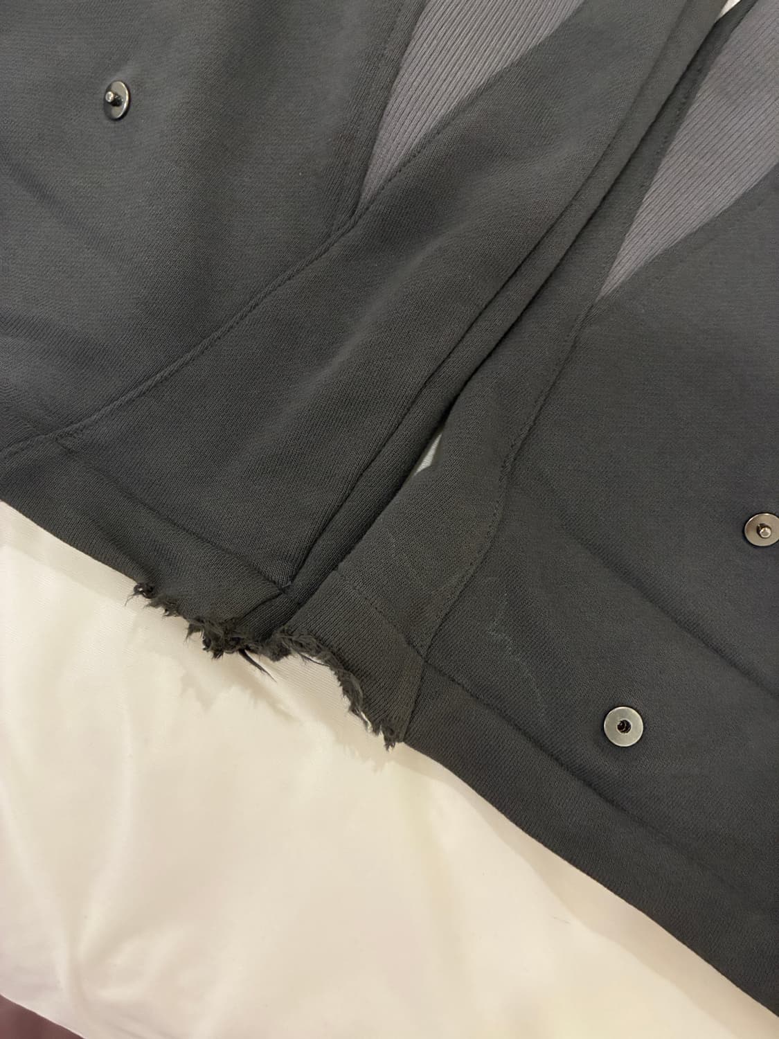 산산기어24ss 립 스웻팬츠 차콜 상품이미지9