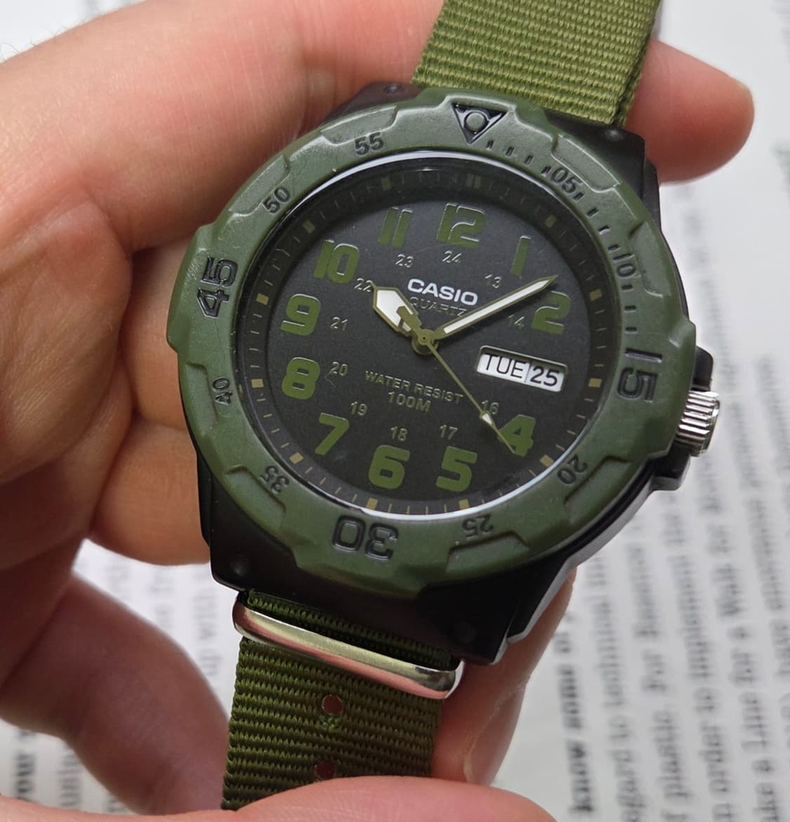빈티지 카시오 데이데이트 블랙카키 아라빅숫자 인덱스 쿼츠 ver.
 상품이미지4