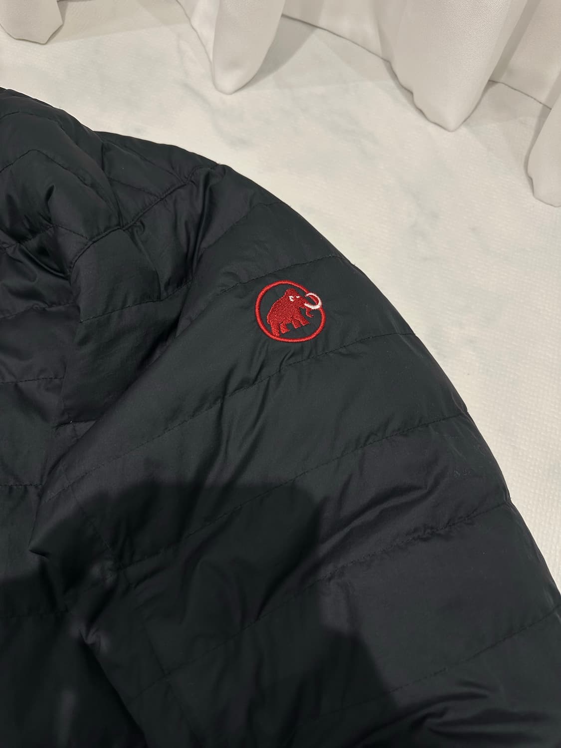 마무트 양면 경량패딩 XXL 상품이미지7