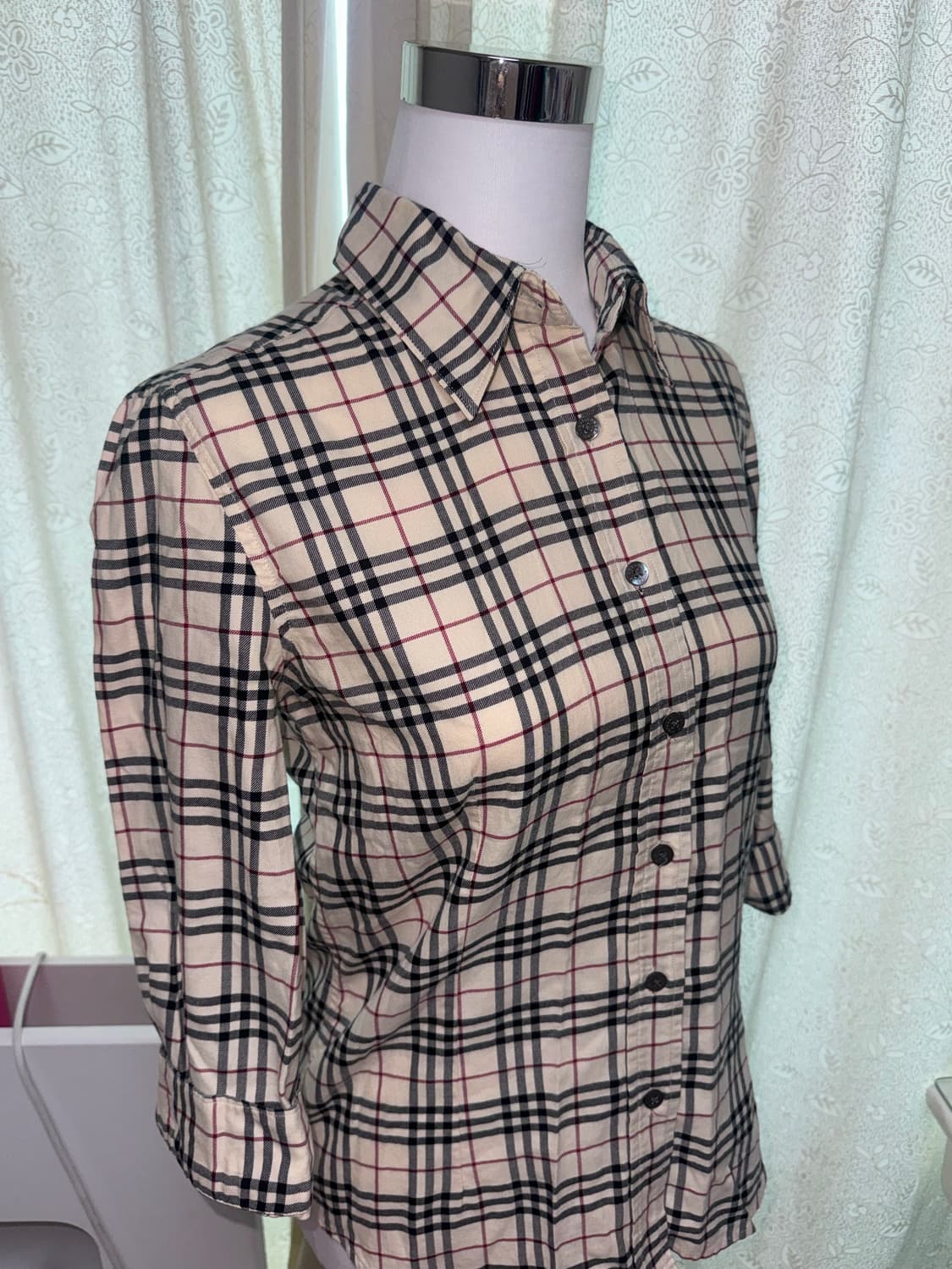 Burberry three-quarter shirt 상품이미지1