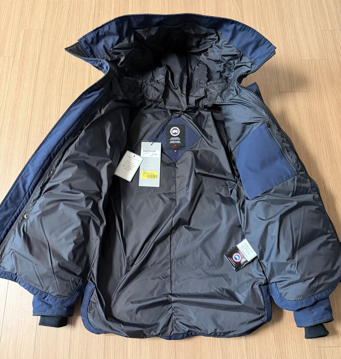 캐나다구스 맥밀란 어드미럴 블루 인터 S 판매합니다. 상품이미지3