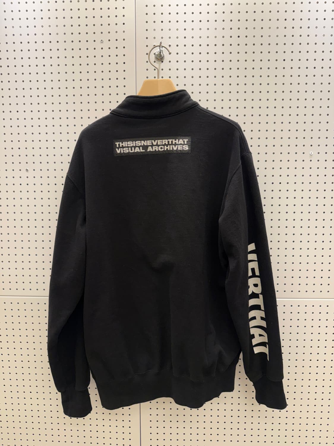 디스이즈네버댓 하프집업 맨투맨 U978 상품이미지3