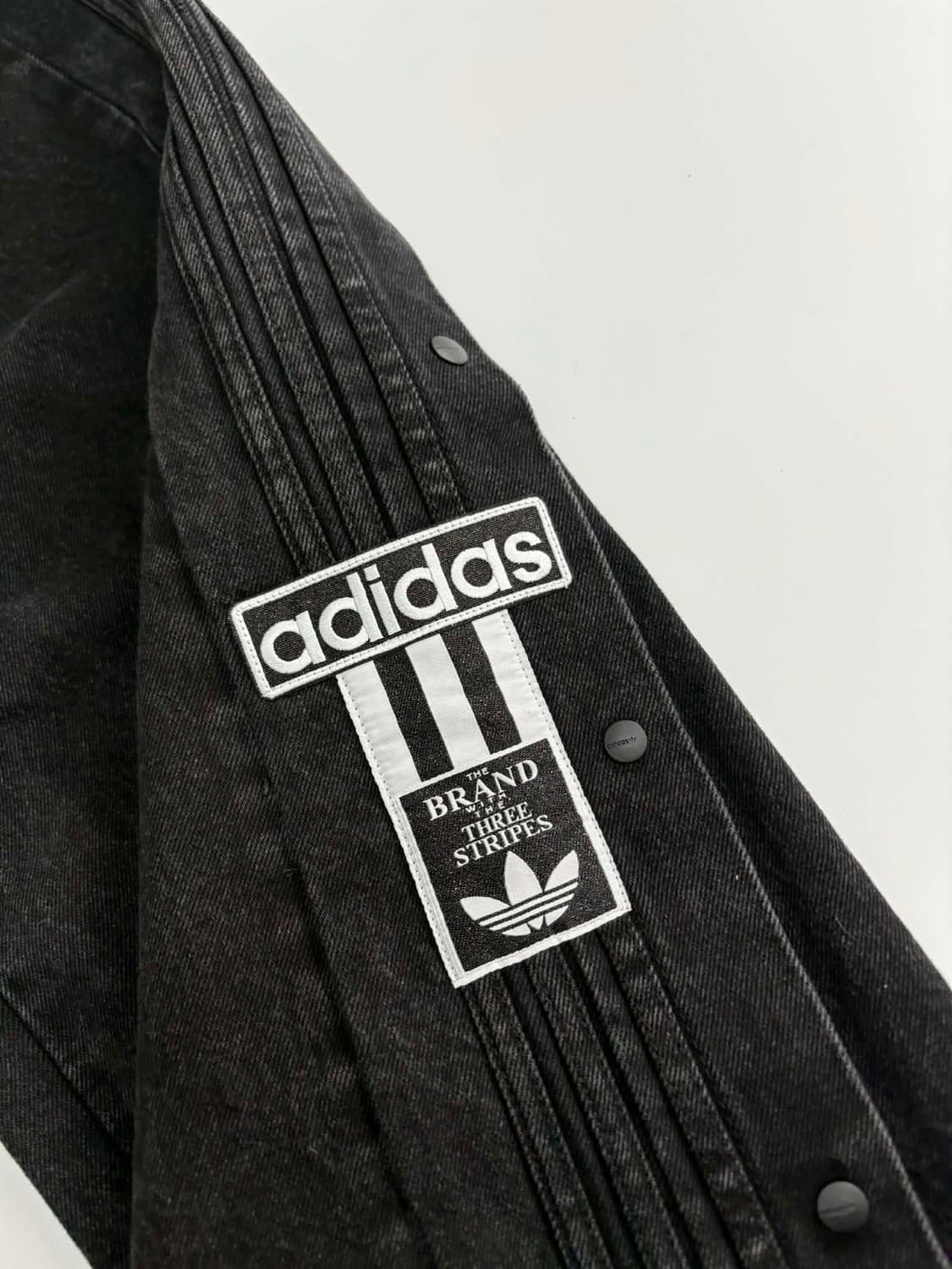 [27] 아디다스 아디브레이크 흑청 데님 팬츠 상품이미지5