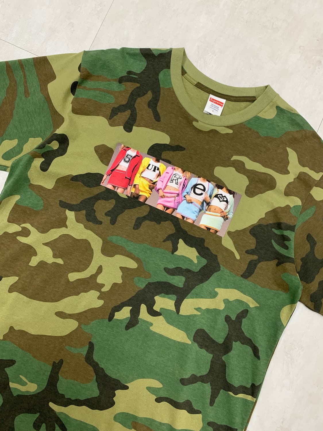 슈프림 girl tee camo FW25 #587 상품이미지2