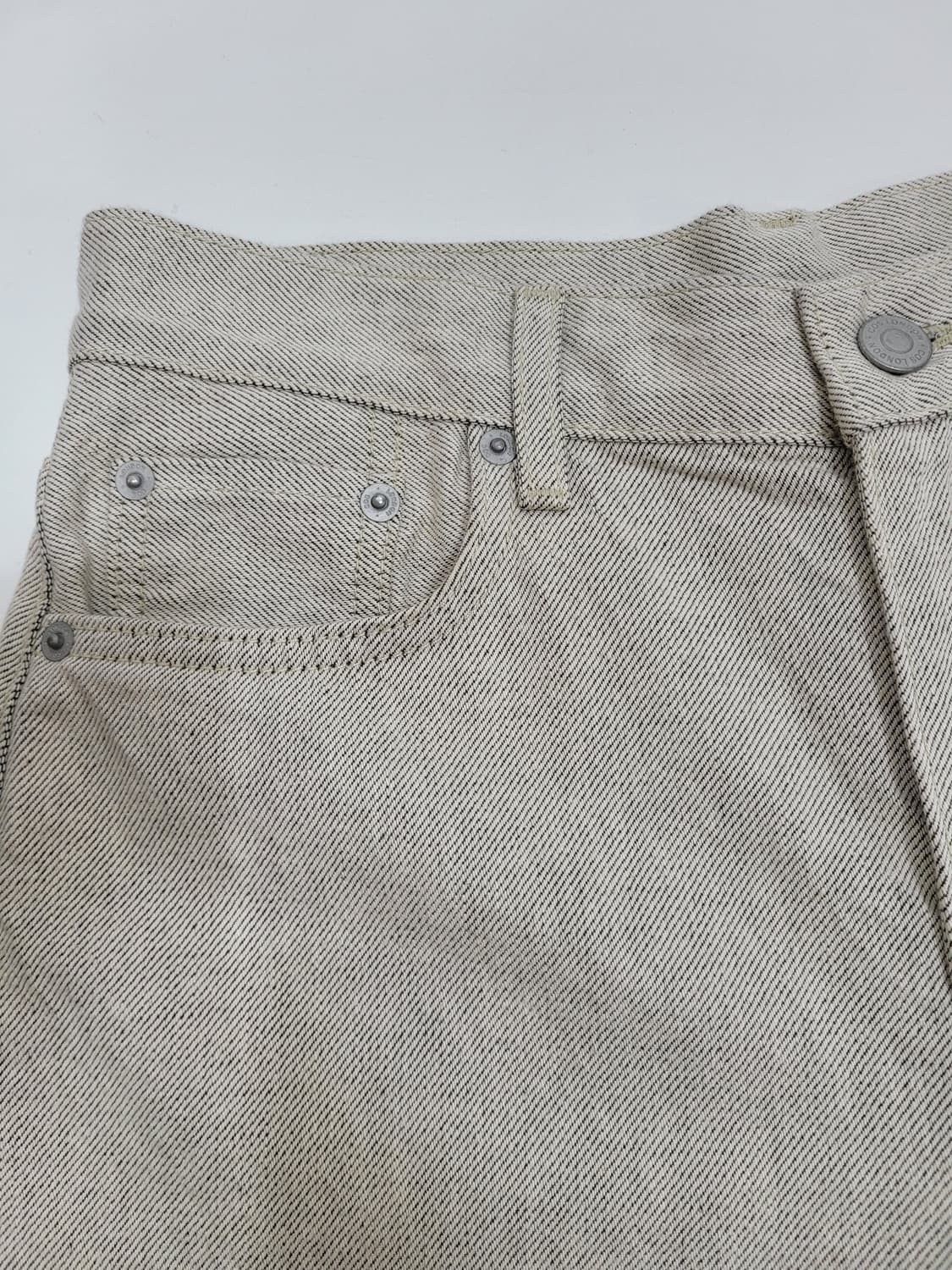 COS 코스 다이얼 와이드 레그 진 / 여 26 (155-66A)
z 상품이미지3