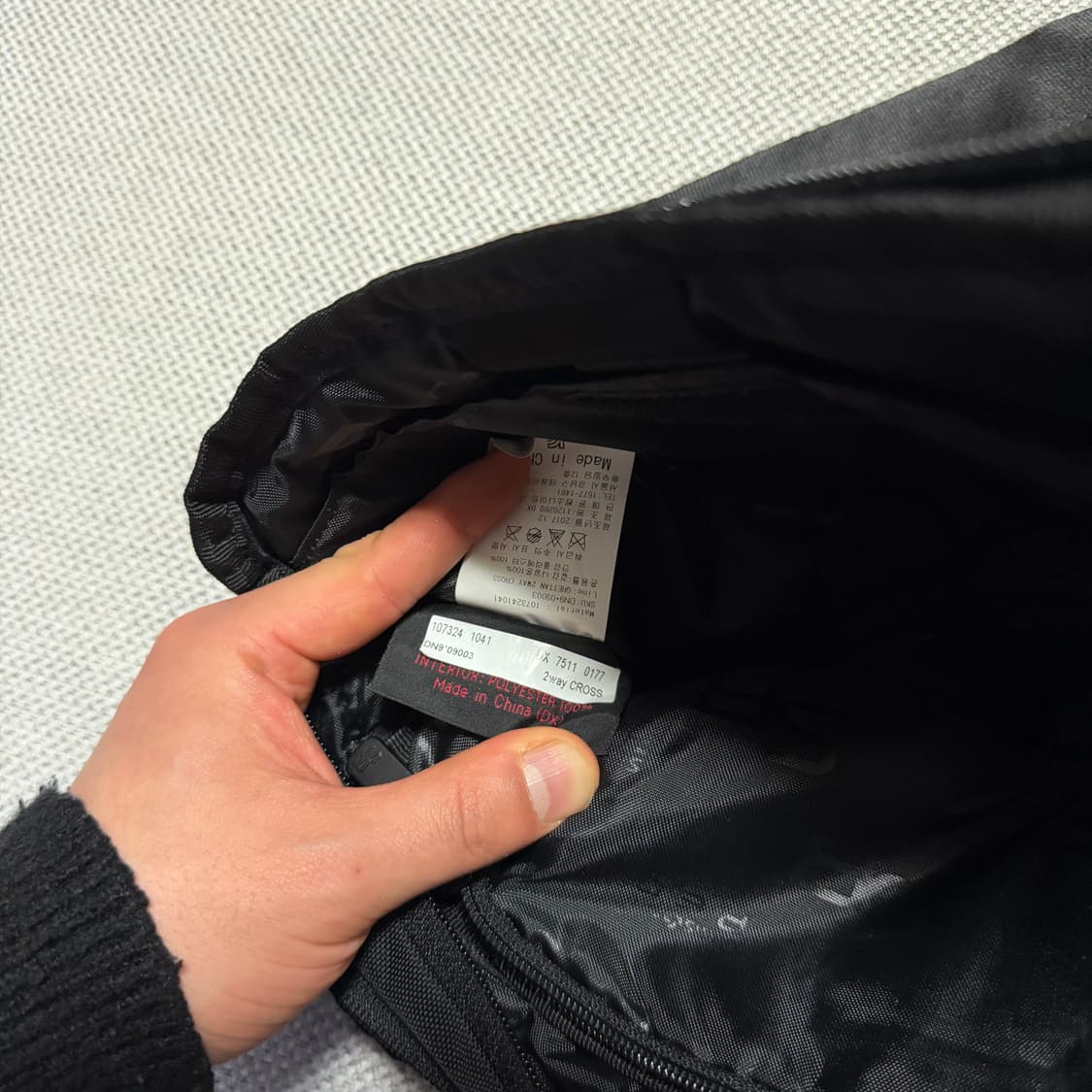 쌤소나이트 RED 블랙 크로스백 상품이미지7