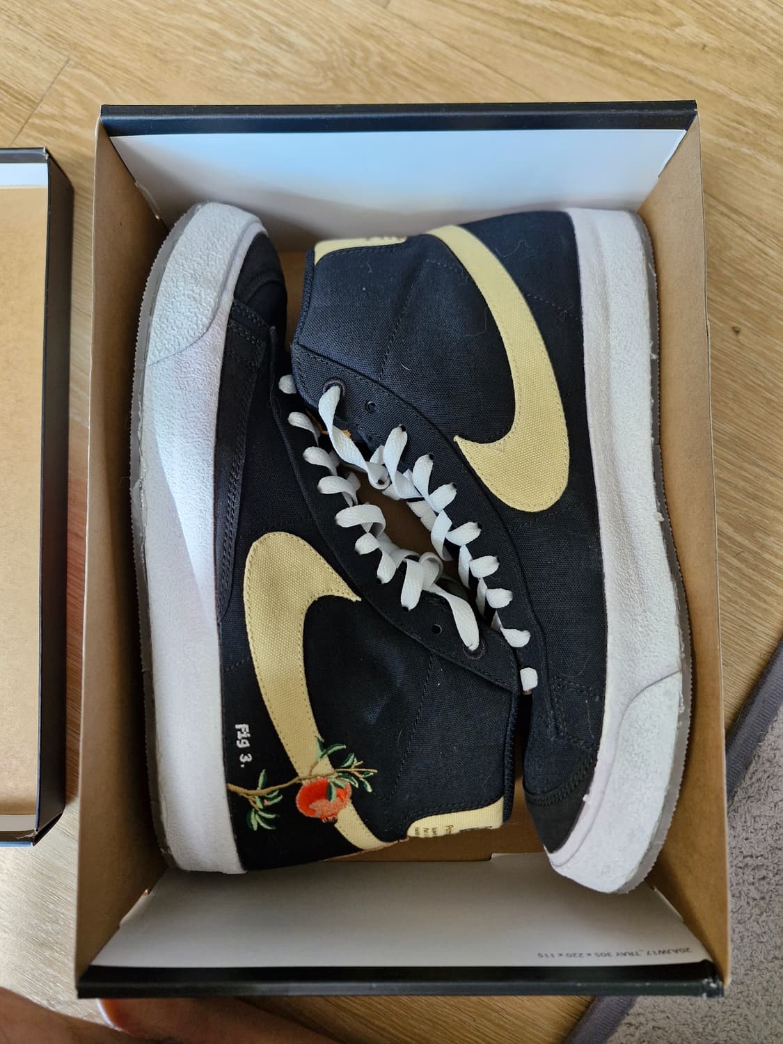 나이키 블레이저 미드 77 폼그라나테 275 상품이미지2