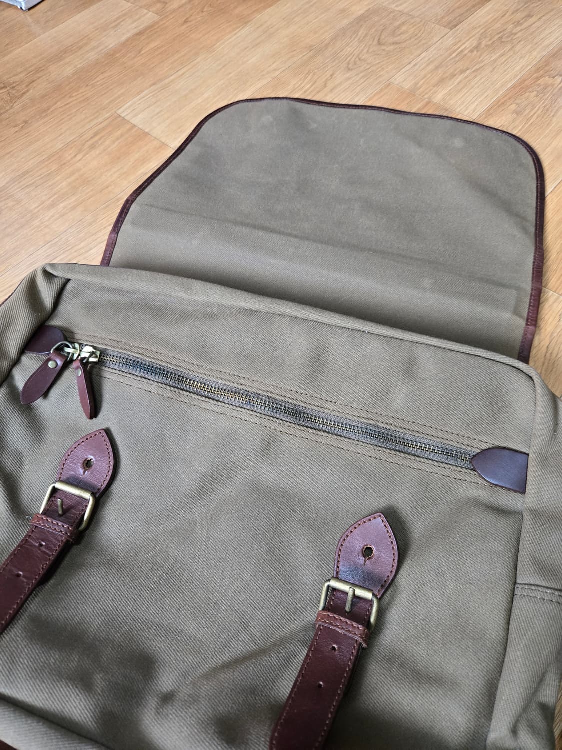 폴로 랄프로렌 레더 트랩 캔버스 메신저백 상품이미지8