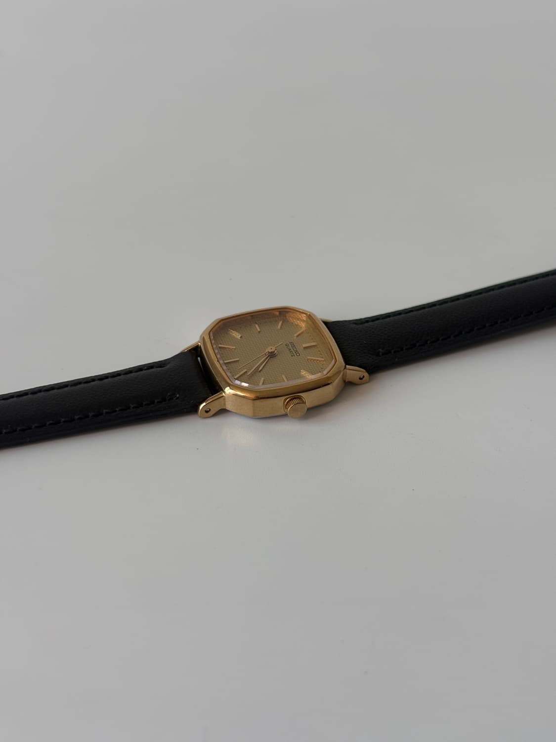 1980s Texture Dial Gold Ladies Quartz 상품이미지4