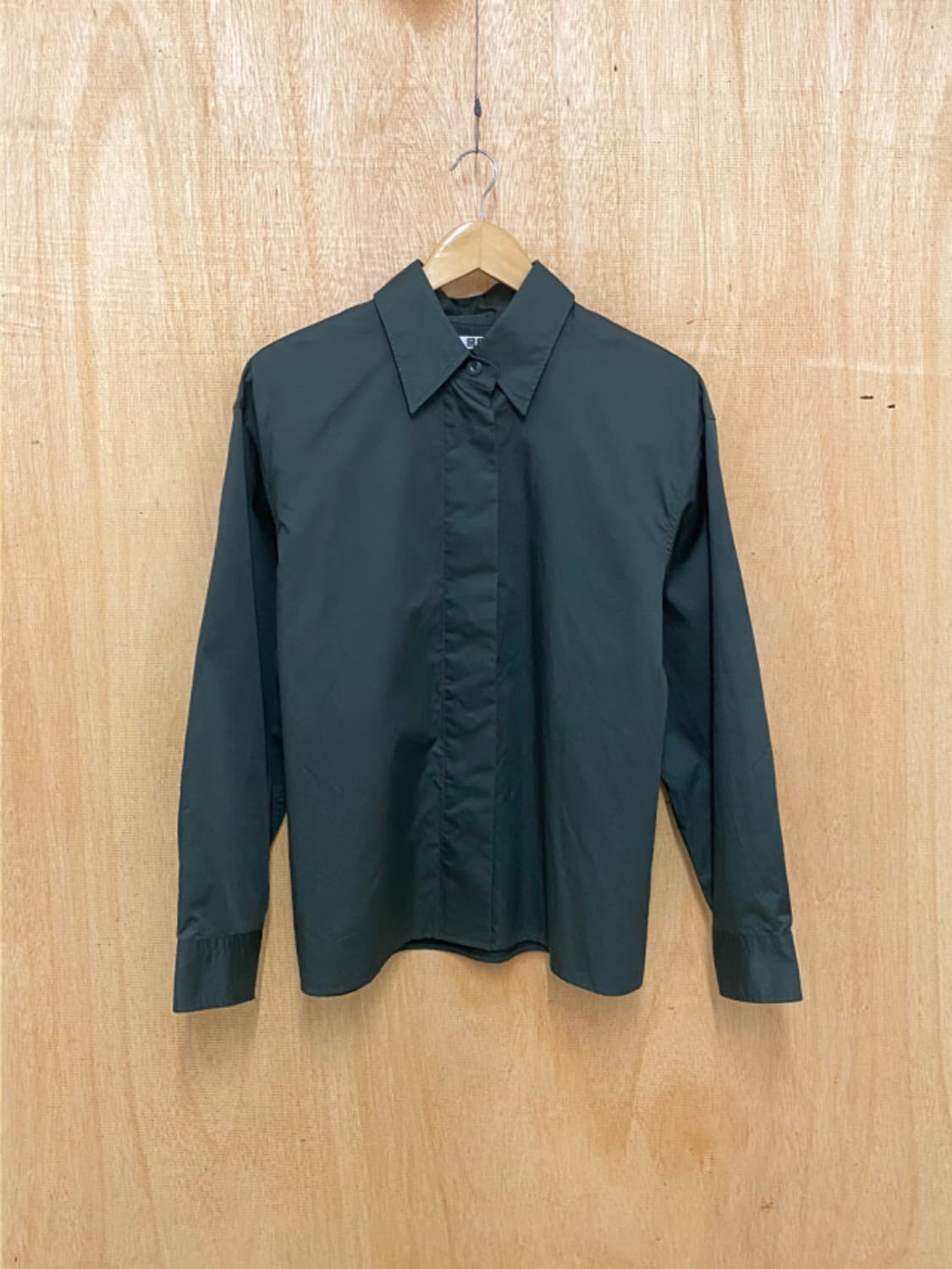 UNIQLO U minimal shirt jacket 미니멀 셔츠 자켓 상품이미지3